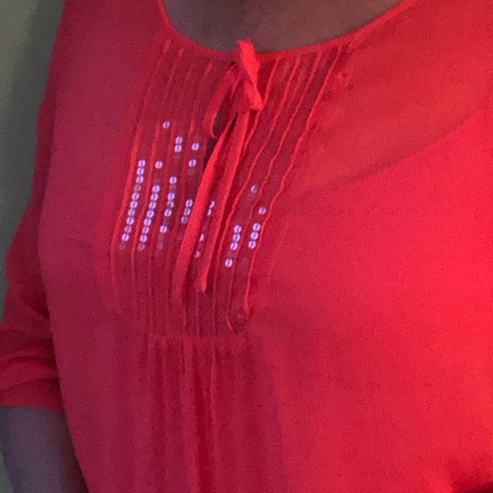 Express Sheer Top - Picture 2 of 5